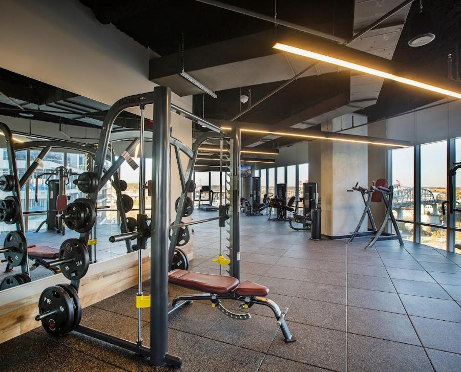 Placemakr Premier Sobro Нэшвилл Экстерьер фото The gym at the 100th floor