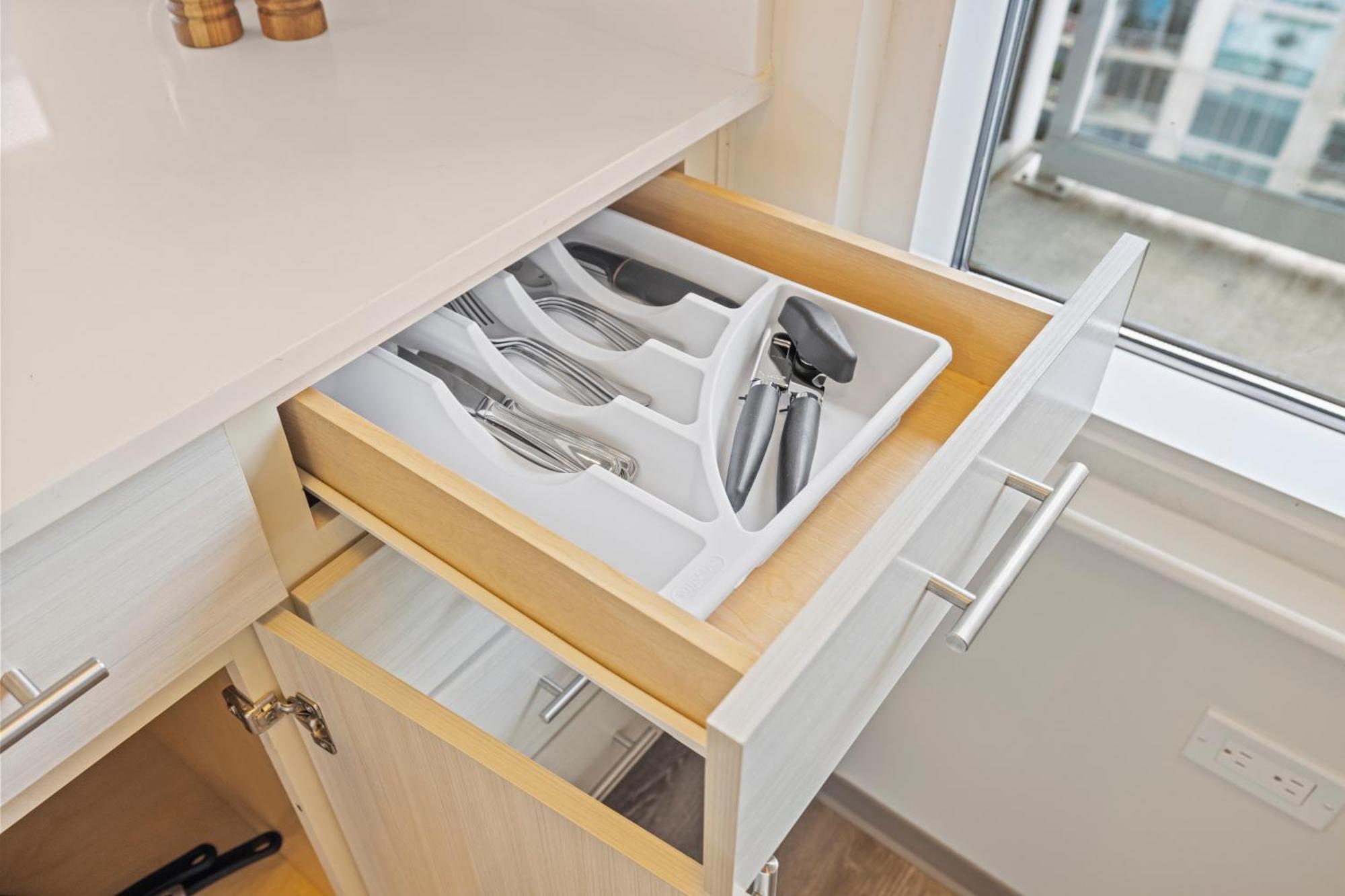 Placemakr Premier Sobro Нэшвилл Экстерьер фото A cutlery drawer